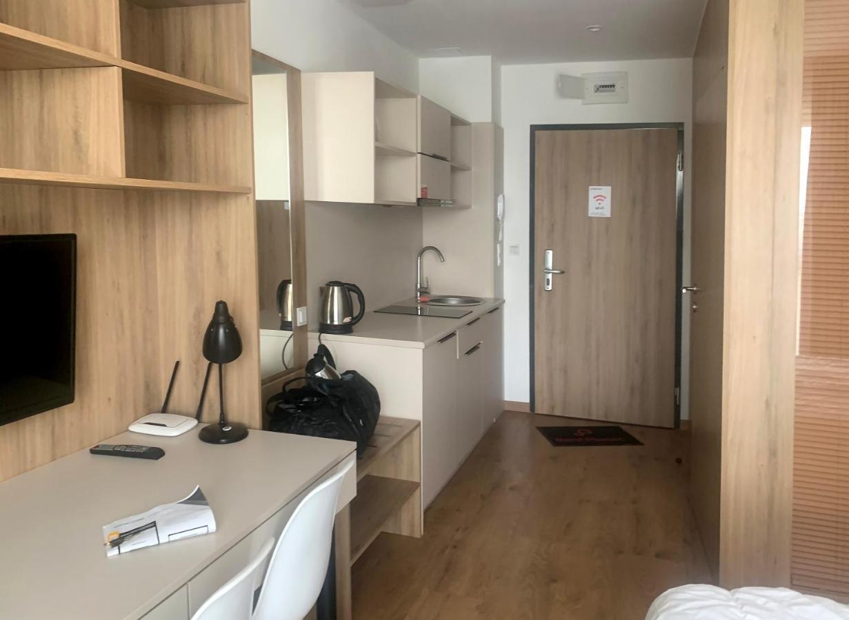 404 Rooms Wolska Apartament Warsawa Bagian luar foto